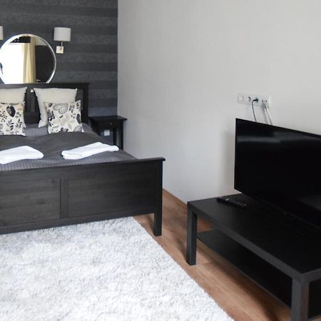 Luxury Apartment By Hi5-Varoshaz Suite Budapest Exterior photo