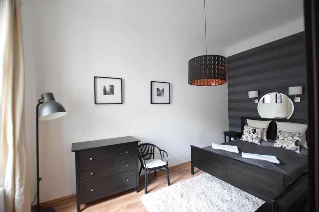 Luxury Apartment By Hi5-Varoshaz Suite Budapest Exterior photo